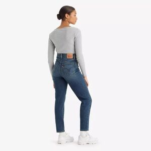 High Waisted Mom Jeans Levi’s 24